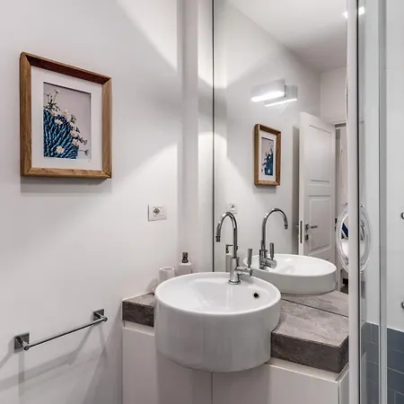 Il Canto Delle Sirene - Sofia * Σορέντο